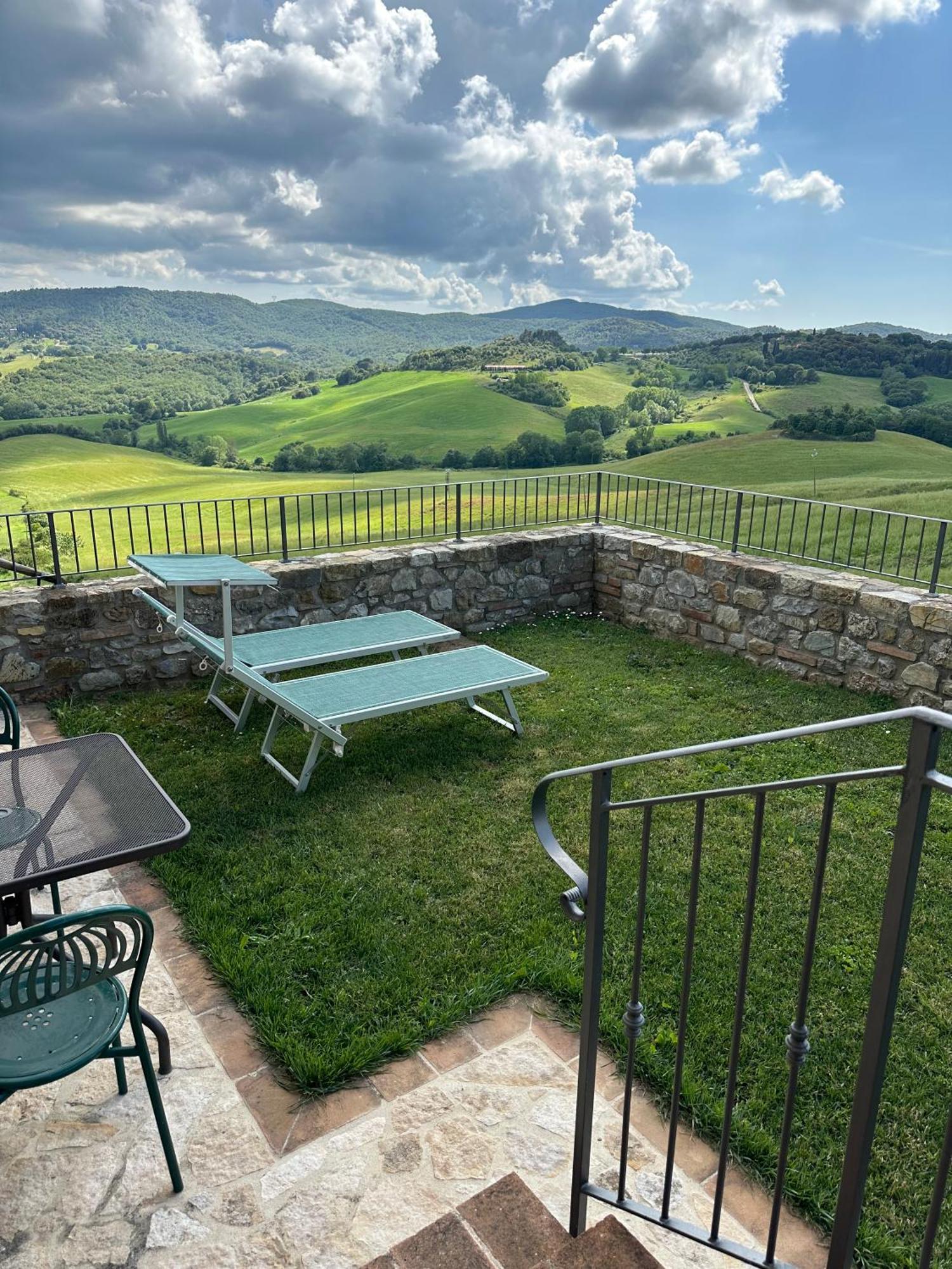 Borgo Tignano Apartment กาโซเล เดลซา ภายนอก รูปภาพ